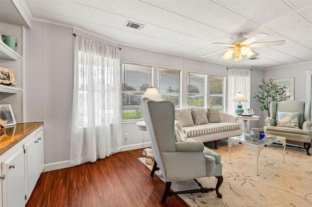 1433 APACHE CIRCLE, Tavares, FL 32778