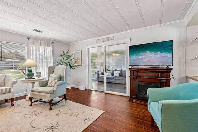 1433 APACHE CIRCLE, Tavares, FL 32778