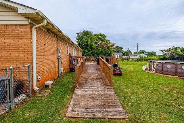 101 Huey Street, Boiling Springs, SC 29316