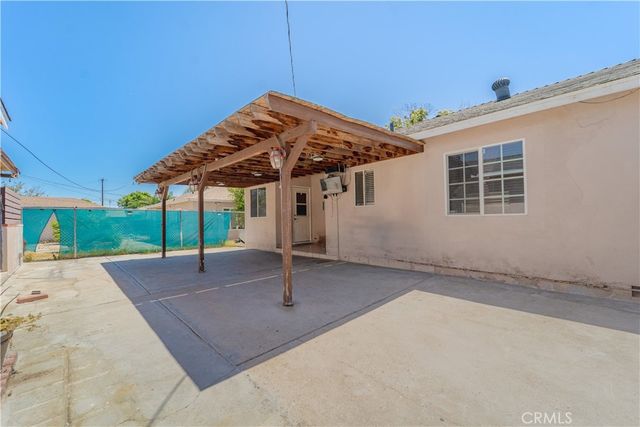 1083 E E Street, Ontario, CA 91764