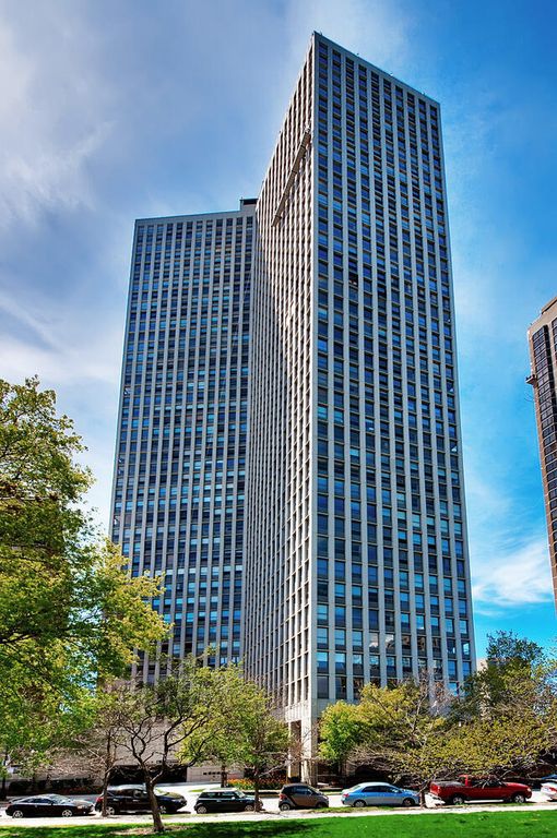 2626 N Lakeview Avenue 2605, Chicago, IL 60614