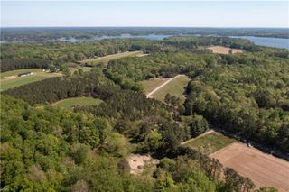 2048 Twiggs Ferry RD, Hartfield, VA 23071