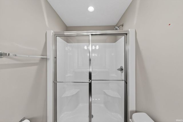 18347 Peregrine Lane, New Paris, IN 46553