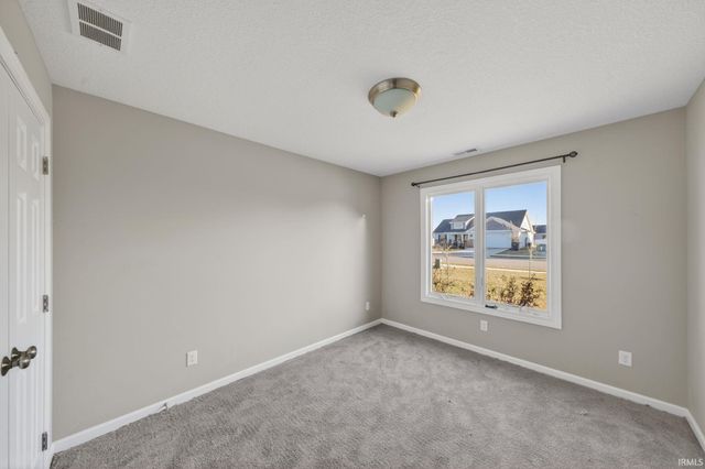 18347 Peregrine Lane, New Paris, IN 46553