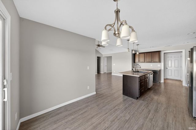 18347 Peregrine Lane, New Paris, IN 46553