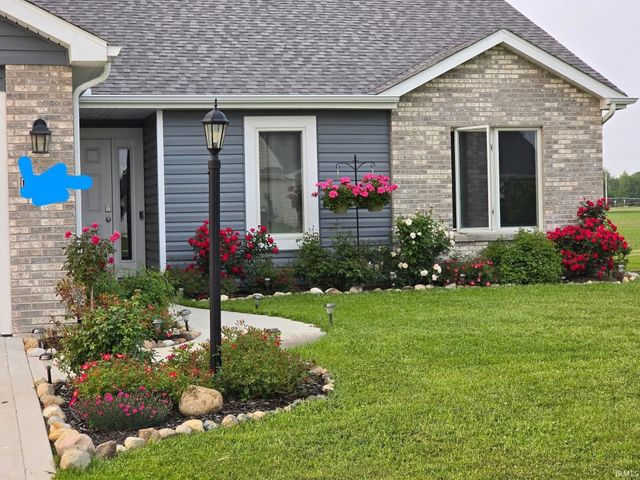 18347 Peregrine Lane, New Paris, IN 46553