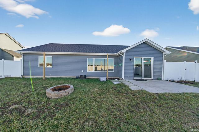 18347 Peregrine Lane, New Paris, IN 46553