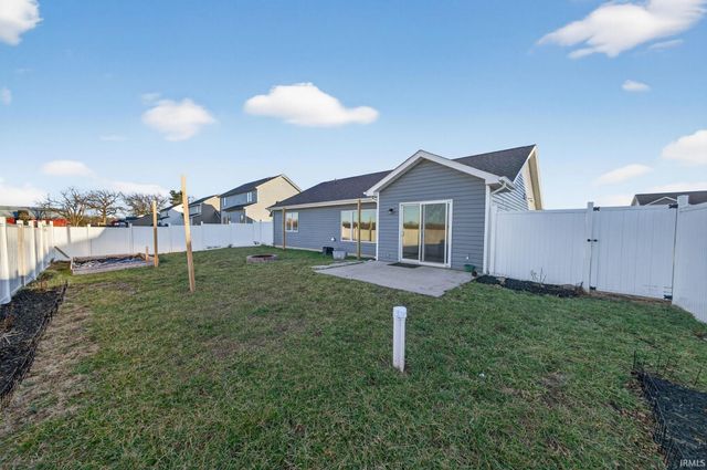 18347 Peregrine Lane, New Paris, IN 46553