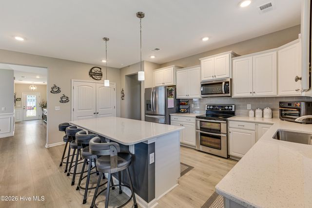 595 Dellcastle Court NW, Calabash, NC 28467