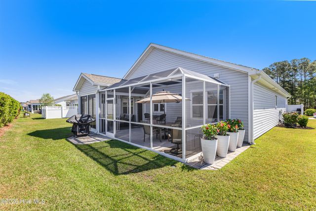 595 Dellcastle Court NW, Calabash, NC 28467