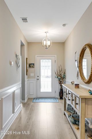 595 Dellcastle Court NW, Calabash, NC 28467