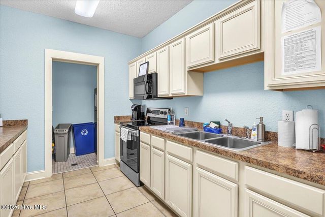 595 Dellcastle Court NW, Calabash, NC 28467
