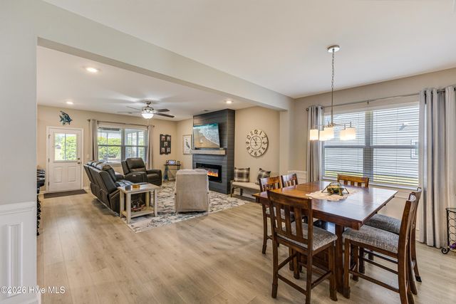 595 Dellcastle Court NW, Calabash, NC 28467