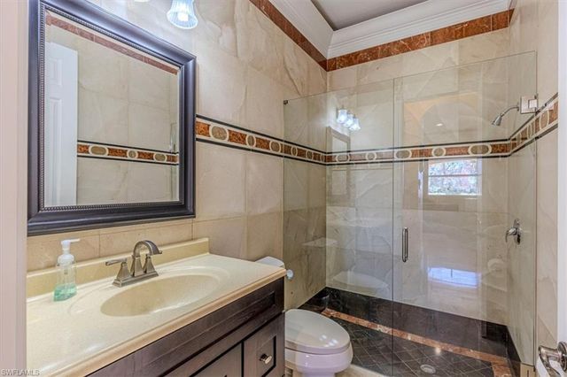 2135 Par DR, Naples, FL 34120