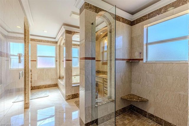 2135 Par DR, Naples, FL 34120