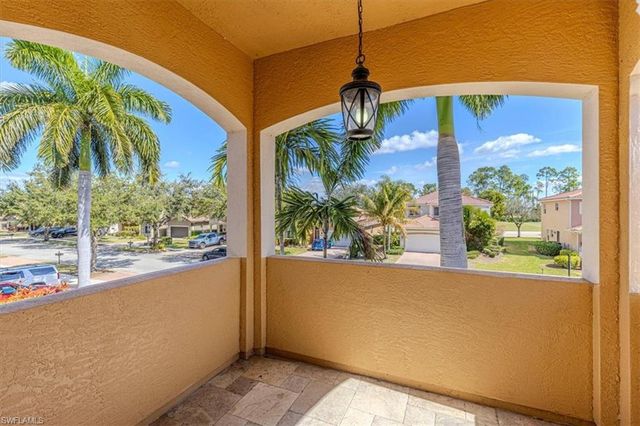 2135 Par DR, Naples, FL 34120