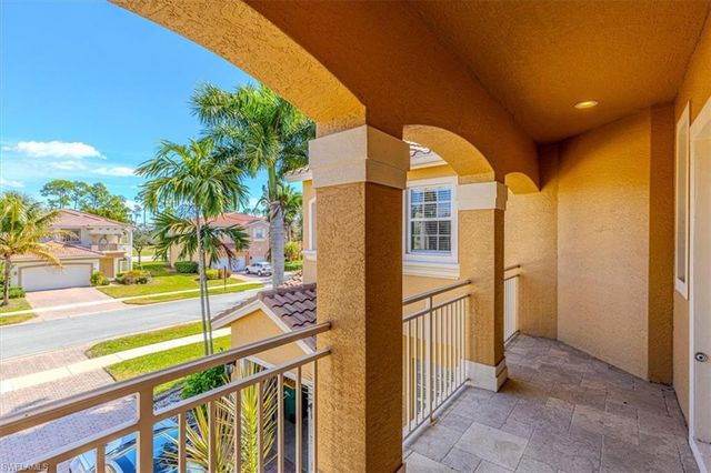 2135 Par DR, Naples, FL 34120