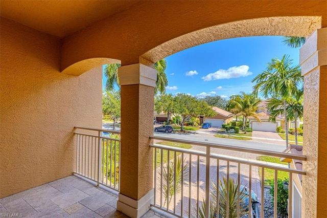 2135 Par DR, Naples, FL 34120