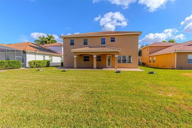 2135 Par DR, Naples, FL 34120