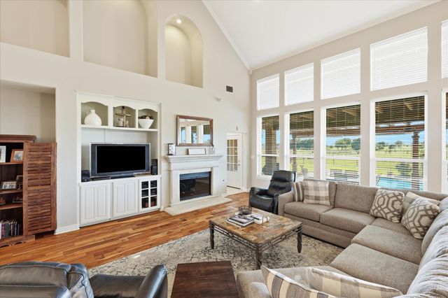 1613 Schober Road, Northlake, TX 76226