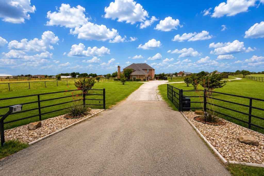 1613 Schober Road, Northlake, TX 76226