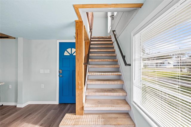 5642 RIVERVIEW DRIVE, New Port Richey, FL 34652