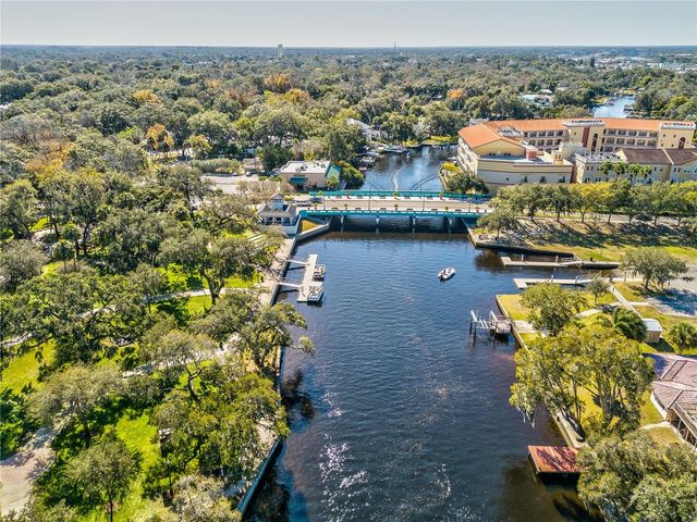 5642 RIVERVIEW DRIVE, New Port Richey, FL 34652