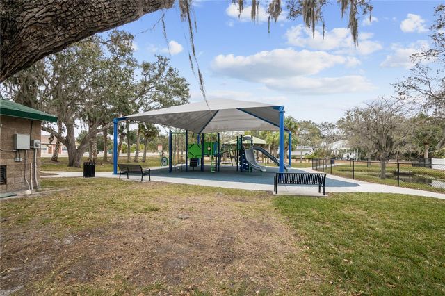 5642 RIVERVIEW DRIVE, New Port Richey, FL 34652