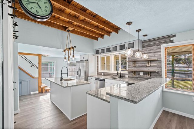 5642 RIVERVIEW DRIVE, New Port Richey, FL 34652