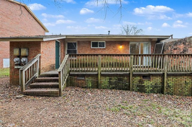 4809 Malibu Drive, Charlotte, NC 28215