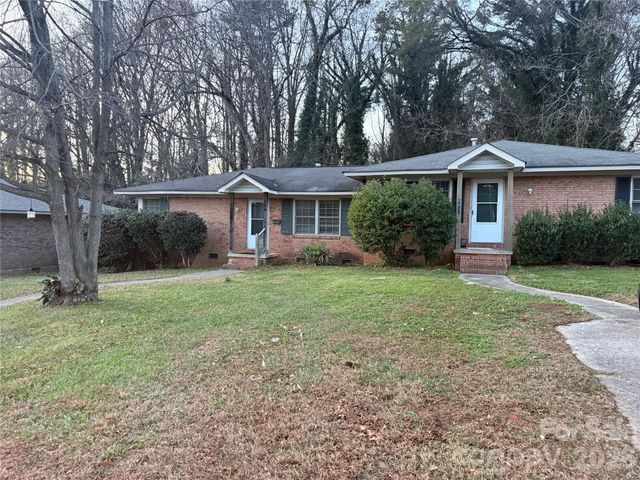 4809 Malibu Drive, Charlotte, NC 28215