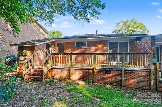 4809 Malibu Drive, Charlotte, NC 28215