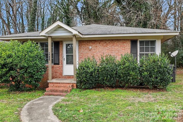 4809 Malibu Drive, Charlotte, NC 28215
