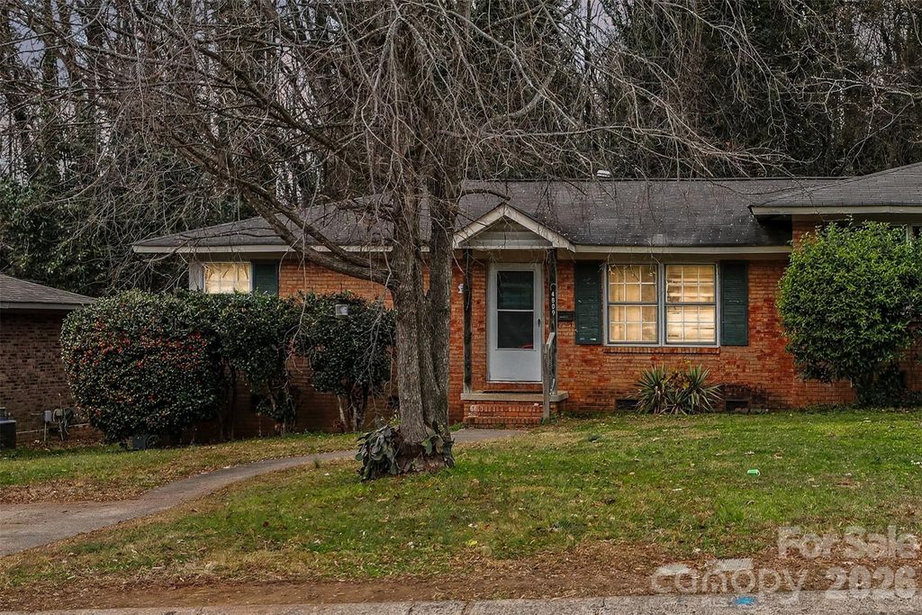 4809 Malibu Drive, Charlotte, NC 28215