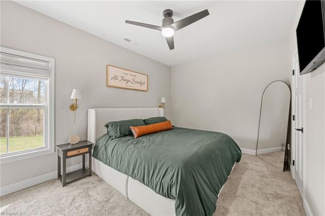 163 Four Andrews Drive, Harmony, NC 28634