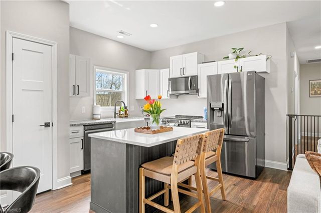 163 Four Andrews Drive, Harmony, NC 28634