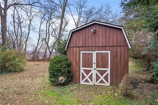 13627 Market Street, North Lima, OH 44452