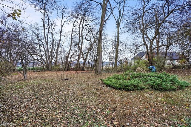 13627 Market Street, North Lima, OH 44452