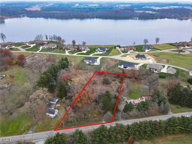 13627 Market Street, North Lima, OH 44452