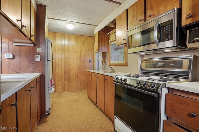 13627 Market Street, North Lima, OH 44452