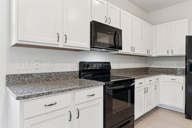 8501 FALLING BLUE PLACE, Riverview, FL 33578