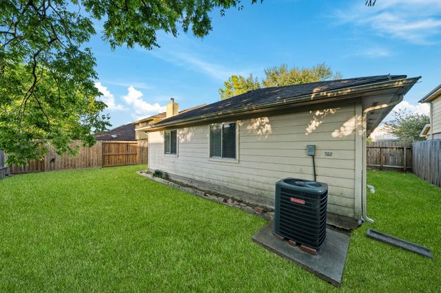 15506 Appleridge Drive, Houston, TX 77489