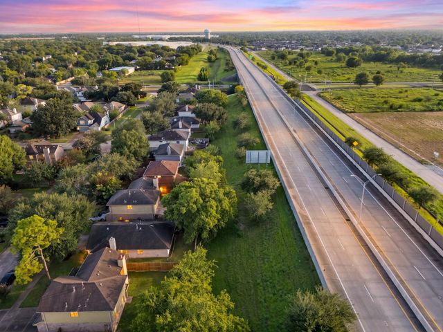 15506 Appleridge Drive, Houston, TX 77489