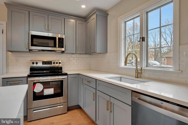 719 HALSTEAD RD, Wilmington, DE 19803