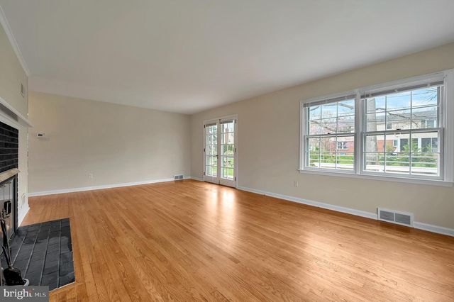 719 HALSTEAD RD, Wilmington, DE 19803