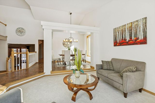 1507 Arden Vista Court, Arden Hills, MN 55112