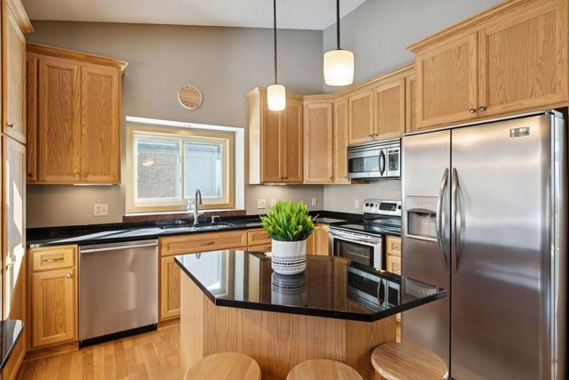 1507 Arden Vista Court, Arden Hills, MN 55112