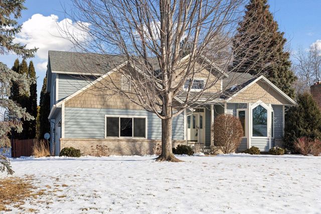 1507 Arden Vista Court, Arden Hills, MN 55112