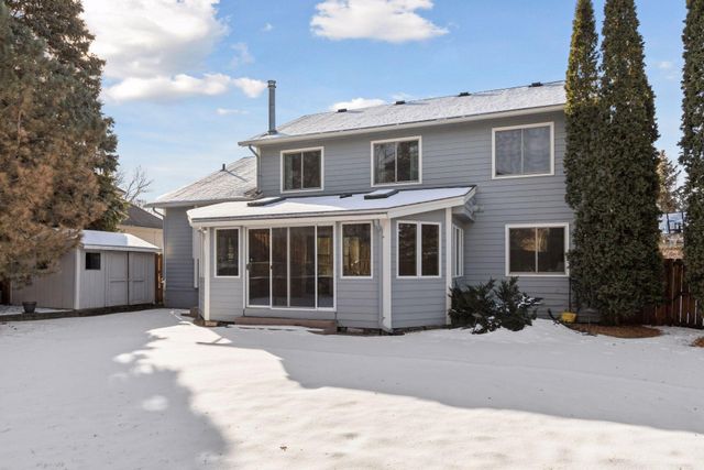 1507 Arden Vista Court, Arden Hills, MN 55112