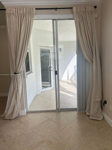 3255 NE 184th St 12215, Aventura, FL 33160